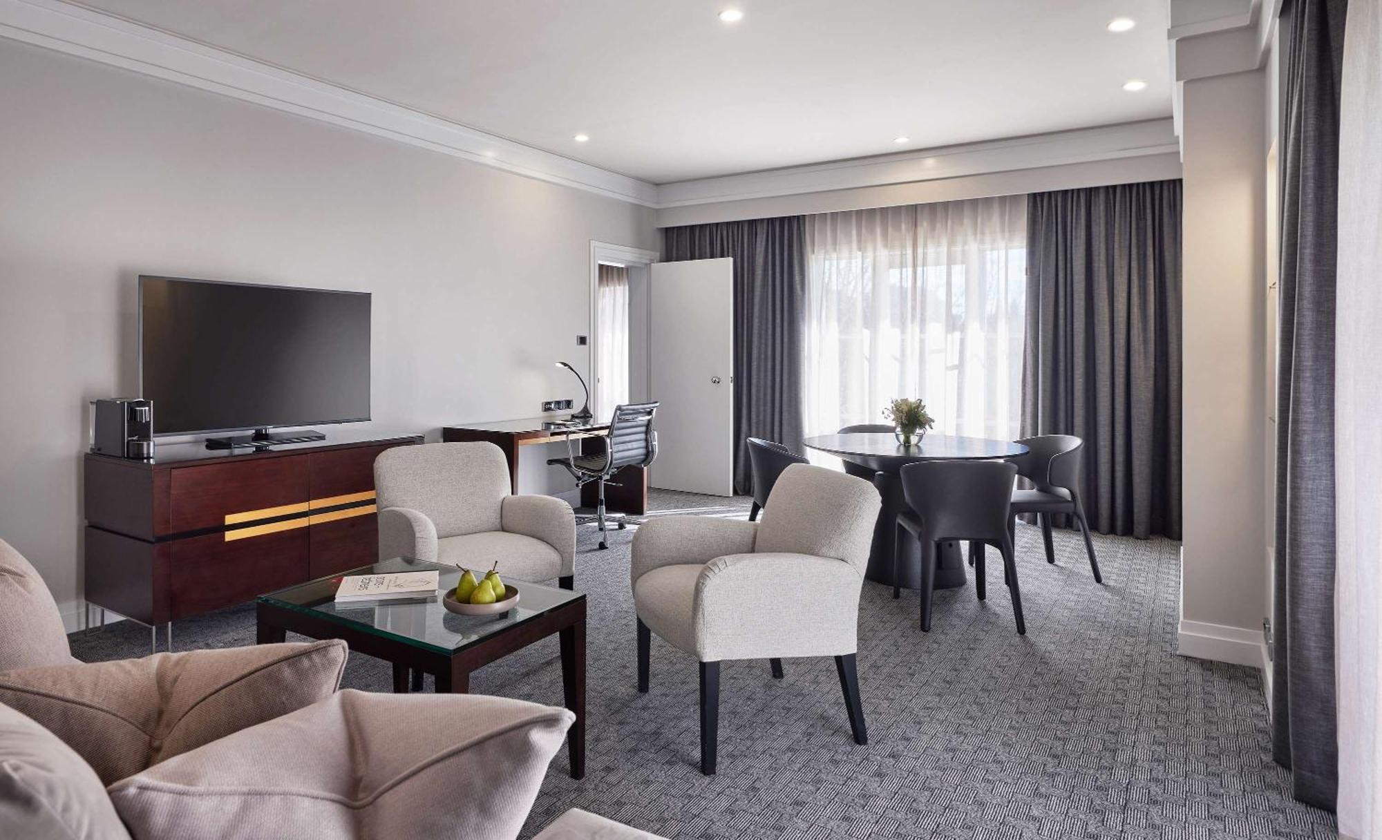 Hyatt Hotel Canberra - A Park Hyatt Hotel Exterior foto